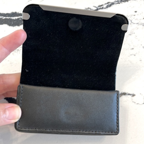 NIB GNC Live Well Business Card Holder - Picture 4 of 6